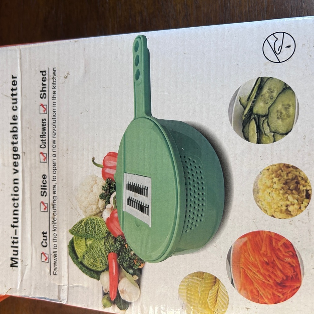 KitchenAid Multi-Function Vegetable Cutter - Black - Picture 3 of 5
